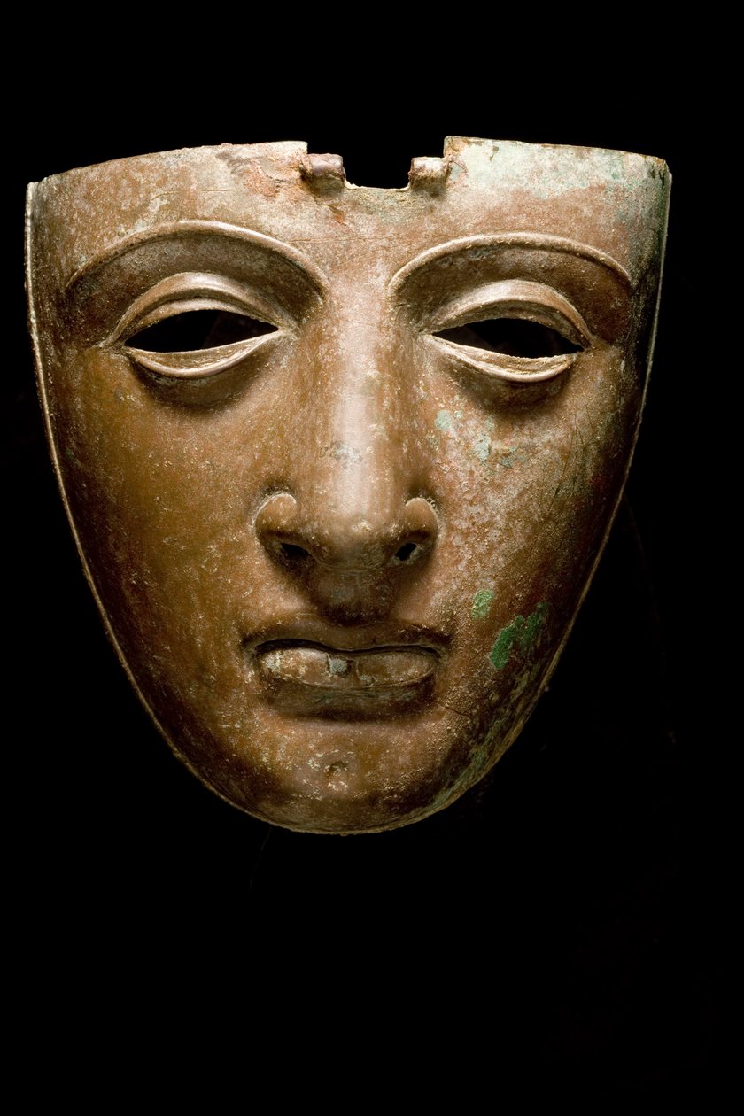 Kypäränaamari (pronssi) tekijältä Roman