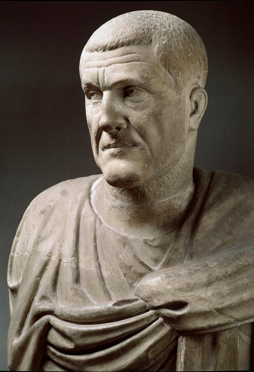 Keisari Maximinus Thraxin (173-238) marmoripatsas - Rooma, Musei Capitolini - Keisari Maximinus Thraxin rintakuva - Marmoriveistos - Rooma, Musei Capitolini tekijältä Roman