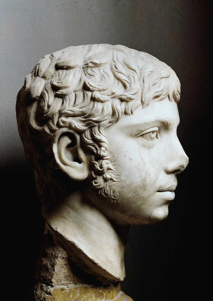 Elagabalin tai Heliogabaluksen marmoripää (Marcus Aurelius Antoninus tai Heliogabalus) (204-222 jKr) - Rooma, Musei Capitolini - Keisari Elagabaluksen (204-222) pää, joka tunnetaan myös nimellä Heliogabalus (Varius Avitus Bassianus) - Marmoriveistos - Muse tekijältä Roman