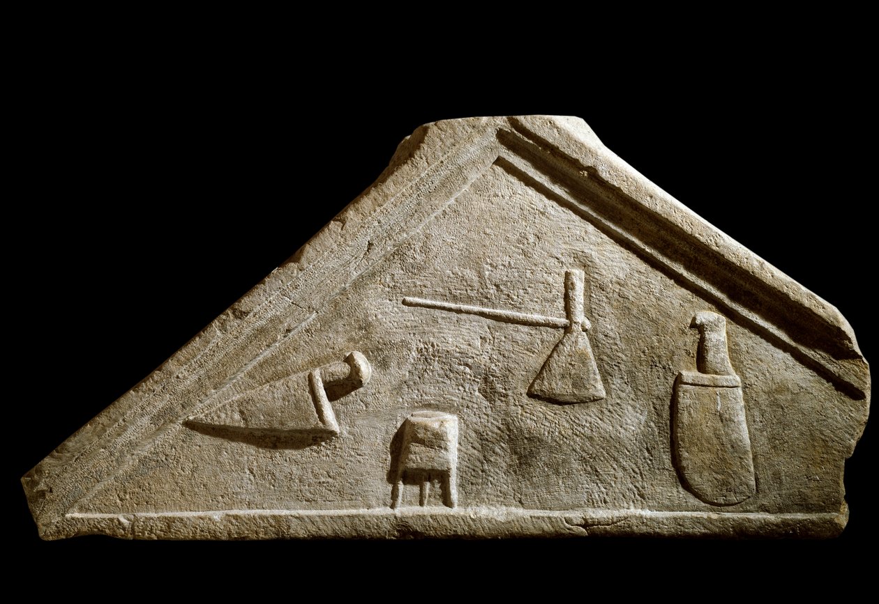 Veitsillä ja teurastajaesineillä koristeltu päällystys tekijältä Roman