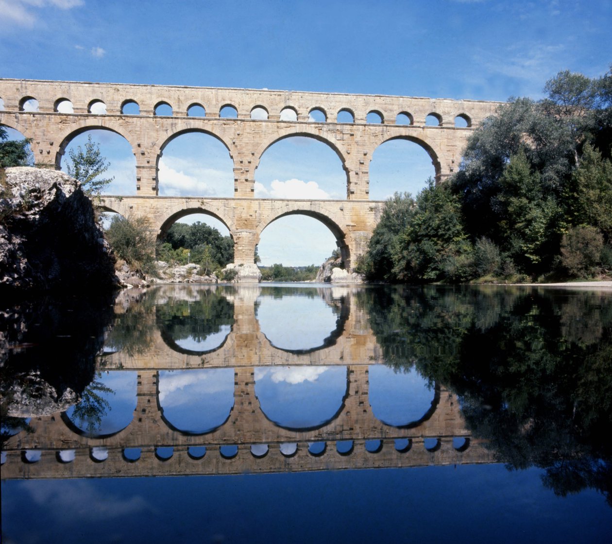 Pont du Gard. Roomalainen akvedukti 1. vuosisadan toiselta puoliskolta. tekijältä Roman