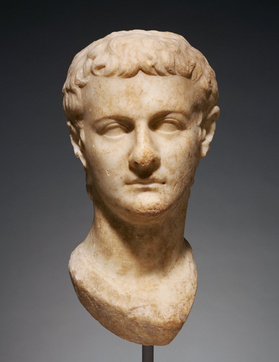 Caligulan muotokuva, n. 40 jKr (marmori) tekijältä Roman