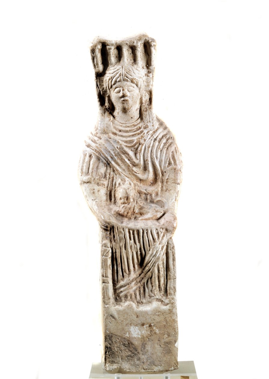 Esitys jumalallisesta Cybelestä istumassa valtaistuimella. Noin 3. vuosisadalla eKr. Saint Germain, antiikkimuseo tekijältä Roman