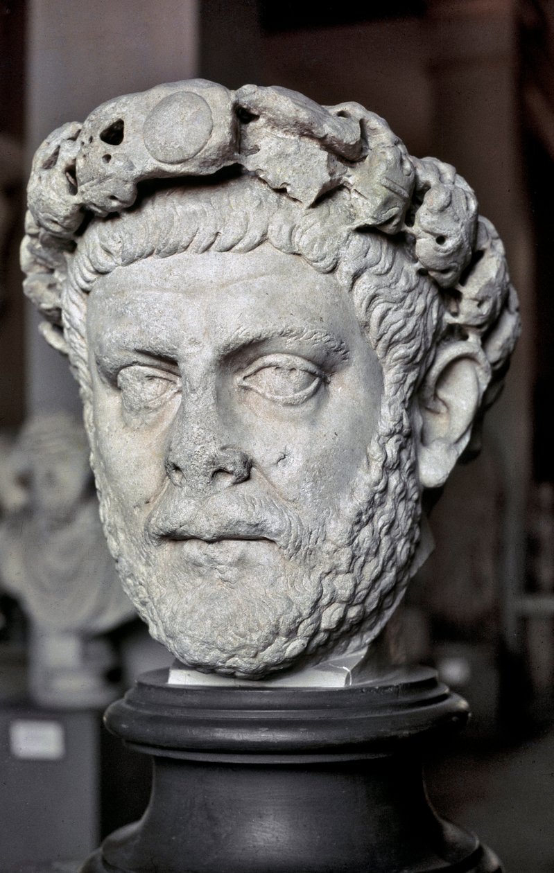 Roomalainen taide: Diocletianuksen (Gaius Aurelius Valerius Diocletianus, 245-316), Rooman keisarin 284-305 rintakuva. Marmoriveistos. Istanbul, arkeologinen museo. tekijältä Roman