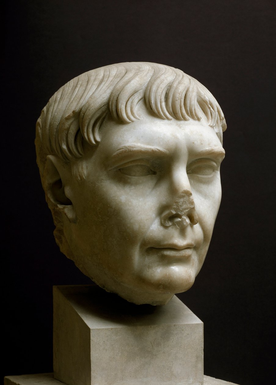 Roomalainen taide: "" keisari Trajanuksen (Marcus Ulpius Traianus) marmoripää (53-117 jKr.)"" Ostian museo, Italia - Keisari Trajanuksen (Marcus Ulpius Traianus) (53-117 jKr.) muotokuva - Roomalainen marmoriveistos, Keisarillinen aika, 2. vuosisata jKr - A tekijältä Roman