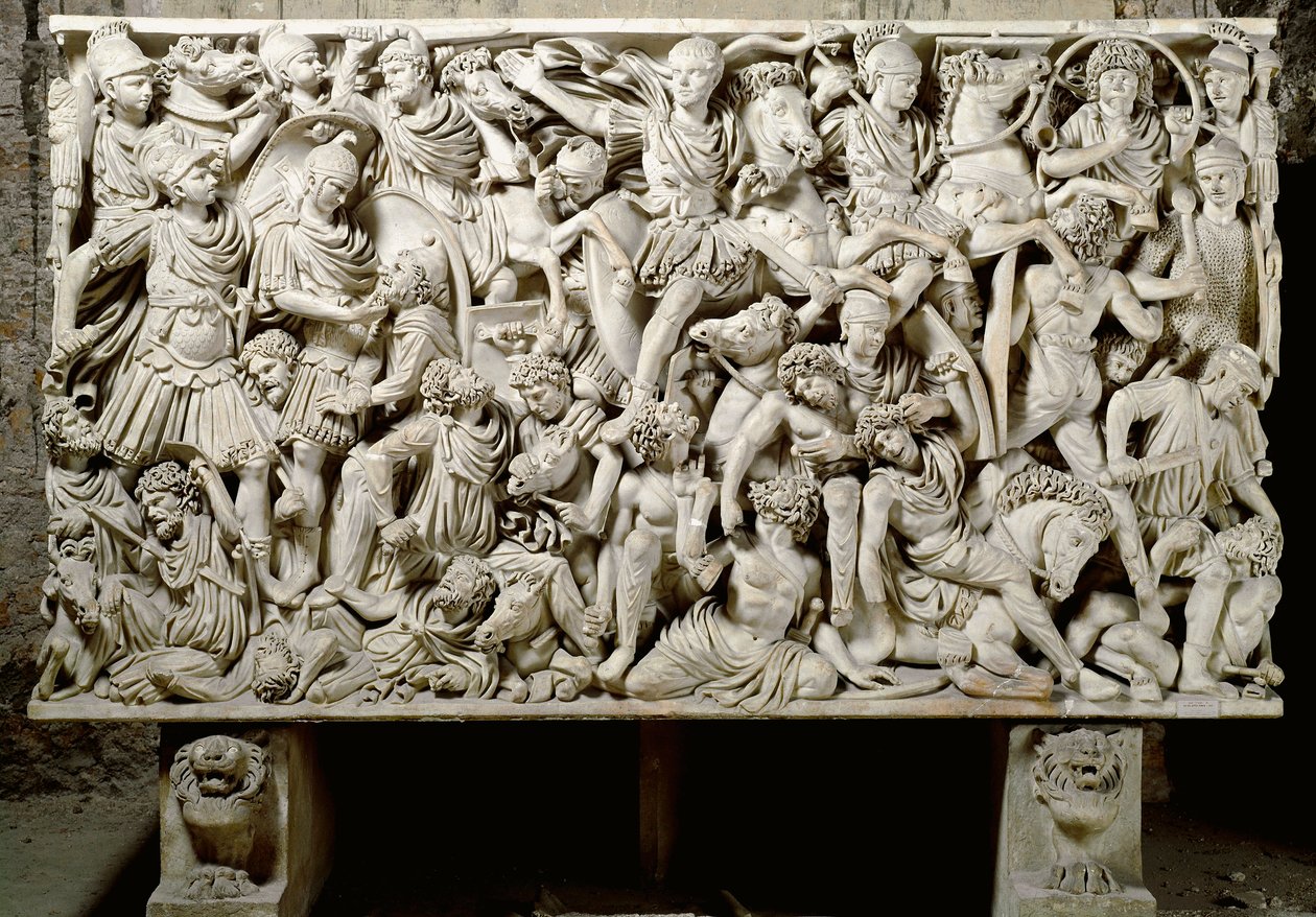 Roomalainen taide: Ludovisi-sarkofagi ja taistelukohtaus, joka vastustaa roomalaisia ja barbaareja - 3. vuosisadalla jKr., Dim. 153x273 cm - Rooma, Museo Nazionale Romano - Ostiliano, keisari Deciuksen poika (201-51 jKr.) ratsuväen ympäröimänä, Roomalaiste tekijältä Roman