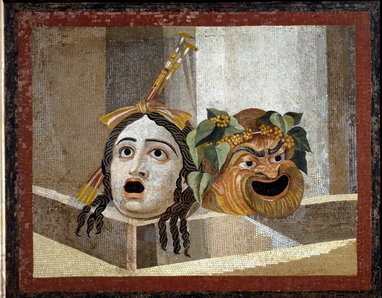 Roomalaiset teatterinaamiot - roomalainen mosaiikki, 2. AD, Deciuksen kylpylöistä Aventinuksella, Roma, Italia - Roomalainen taide: roomalaisen teatterin naamiot. Mosaiikki 2. vuosisadalta jKr - Deciuksen kylpylöistä Aventinon varrella, Rooma - Musei capit tekijältä Roman