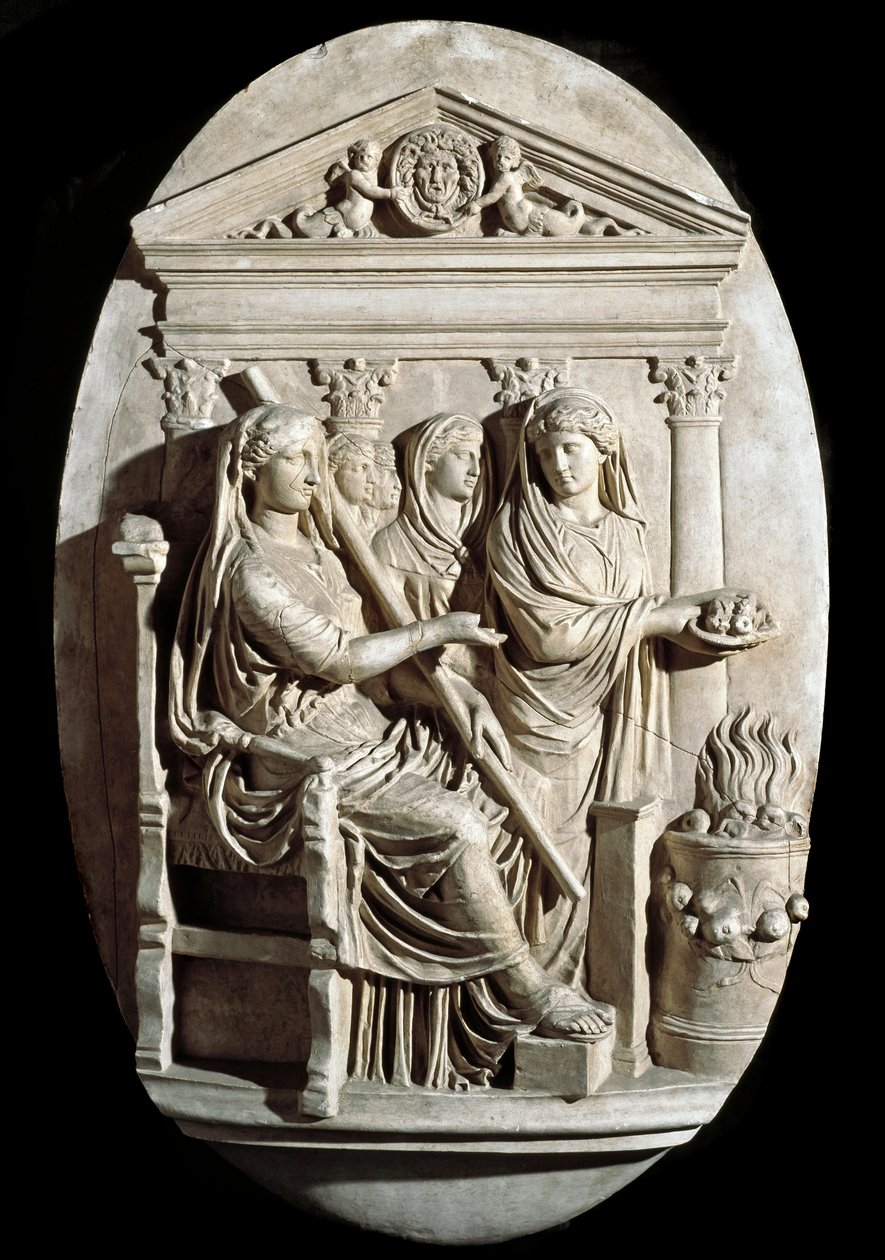 Roomalainen taide: uhrauskohtaus Vestassa (Hestia) Villa Albanista (matala kohokuvio) tekijältä Roman