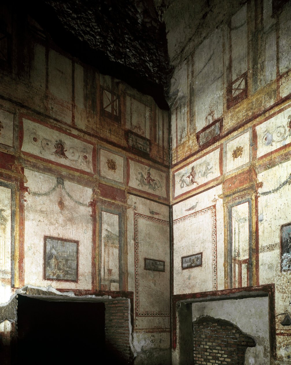 Roomalainen taide: sisänäkymä domus aurealle tai Doree Houselle: antiikin Rooman keisarillinen palatsi, jonka rakensi Neron. Rooma, Italia tekijältä Roman