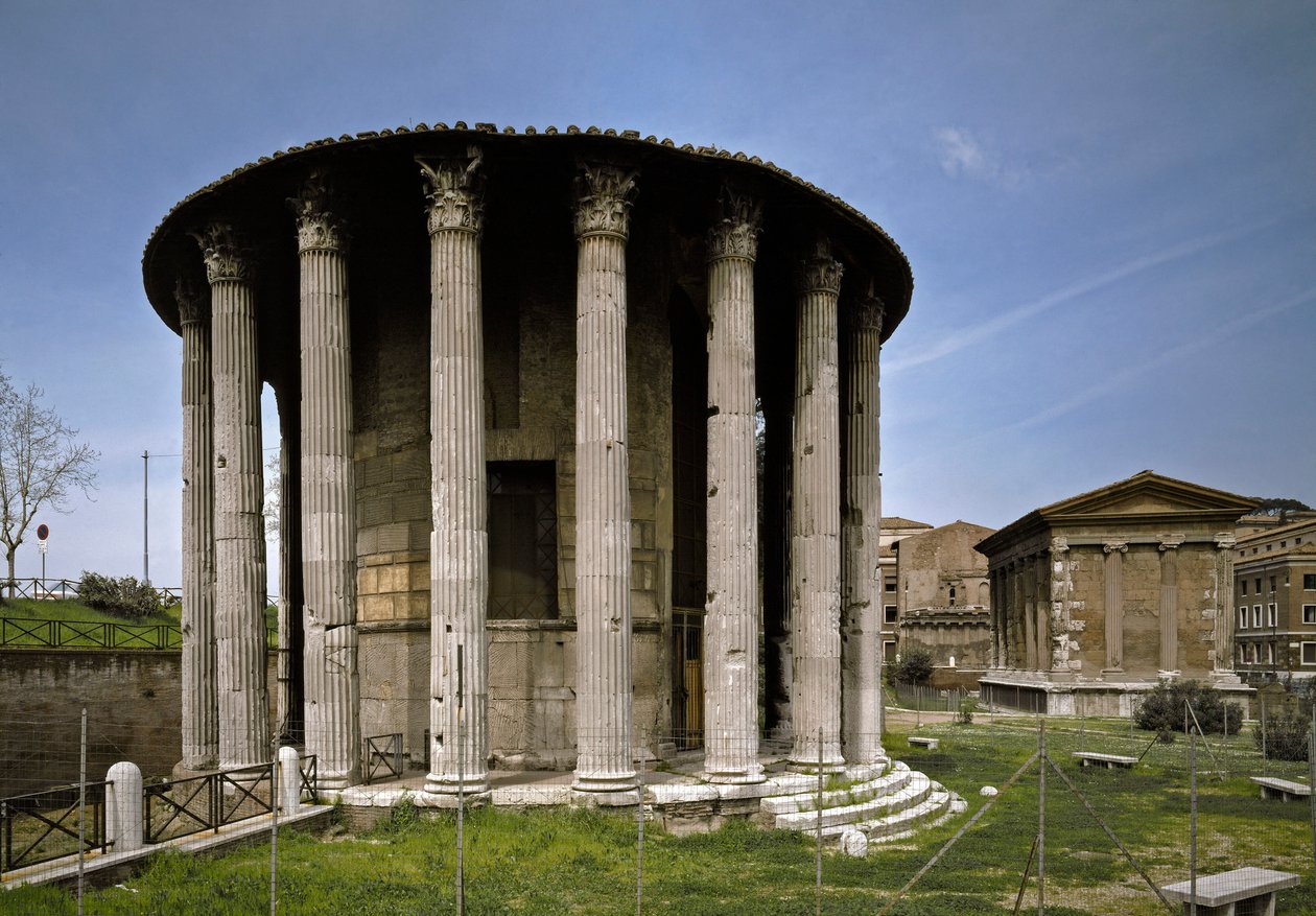 Roomalainen taide: näkymä Hercules Victorin temppelistä Boarium-foorumissa (Foro Boario) 213 eKr. Rooma, Italia tekijältä Roman