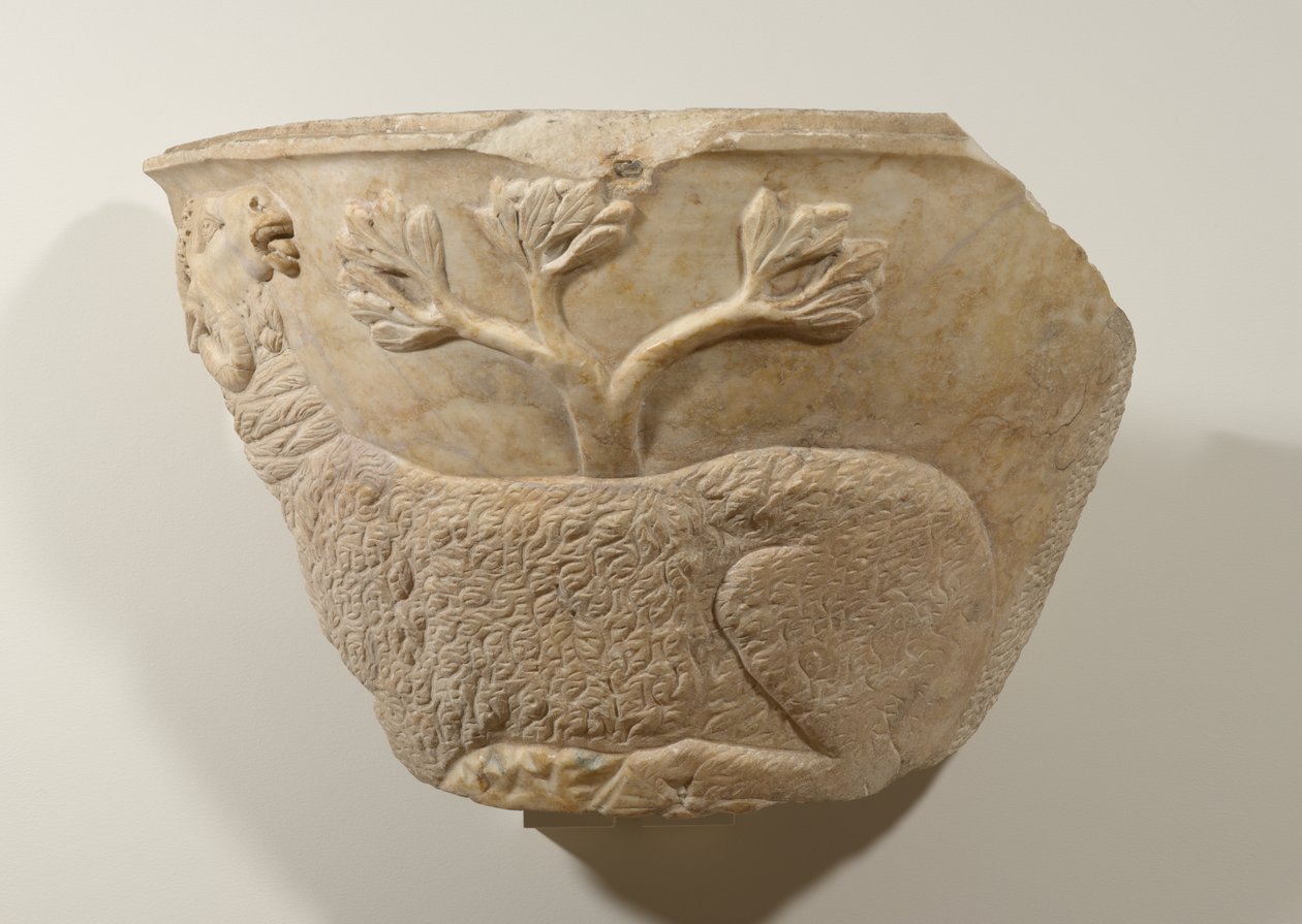 Sarkofagifragmentti, 3. vuosisata (marmori) tekijältä Roman