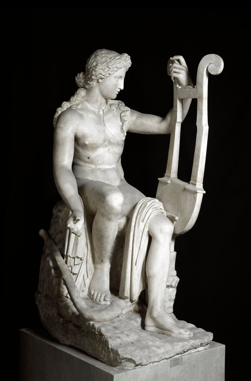 Apollo Lyricine tai Apollo pitelee lyyraroomalaista marmoriveistosta kreikkalaisen alkuperäisen mukaan. 3. vuosisadalla eaa. Rooma, Museo Nazionale Romano (Palazzo Massimo alle Terme) tekijältä Roman