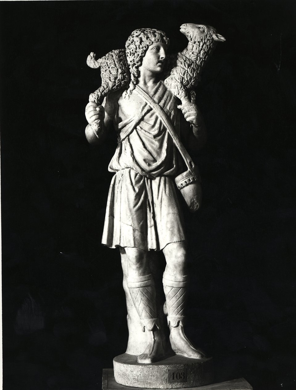 Hyvä paimen, varhaiskristillinen aika (marmori) (m/v kuva) tekijältä Roman