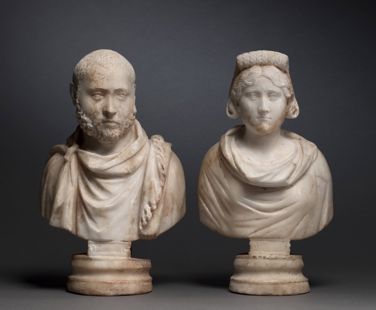 Aristokraattisen miehen muotokuva ja aristokraattisen naisen muotokuva, 280-290 tekijältä Roman Imperial Period