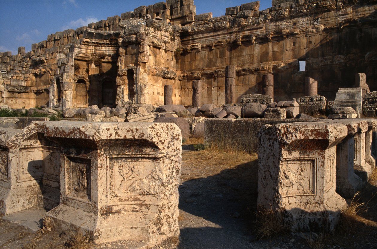 Jupiter Heliopolitanuksen pyhäkkö, Suuri hovi, korkea keisarillinen aika (27 eKr.-395 jKr.) tekijältä Roman Imperial Period