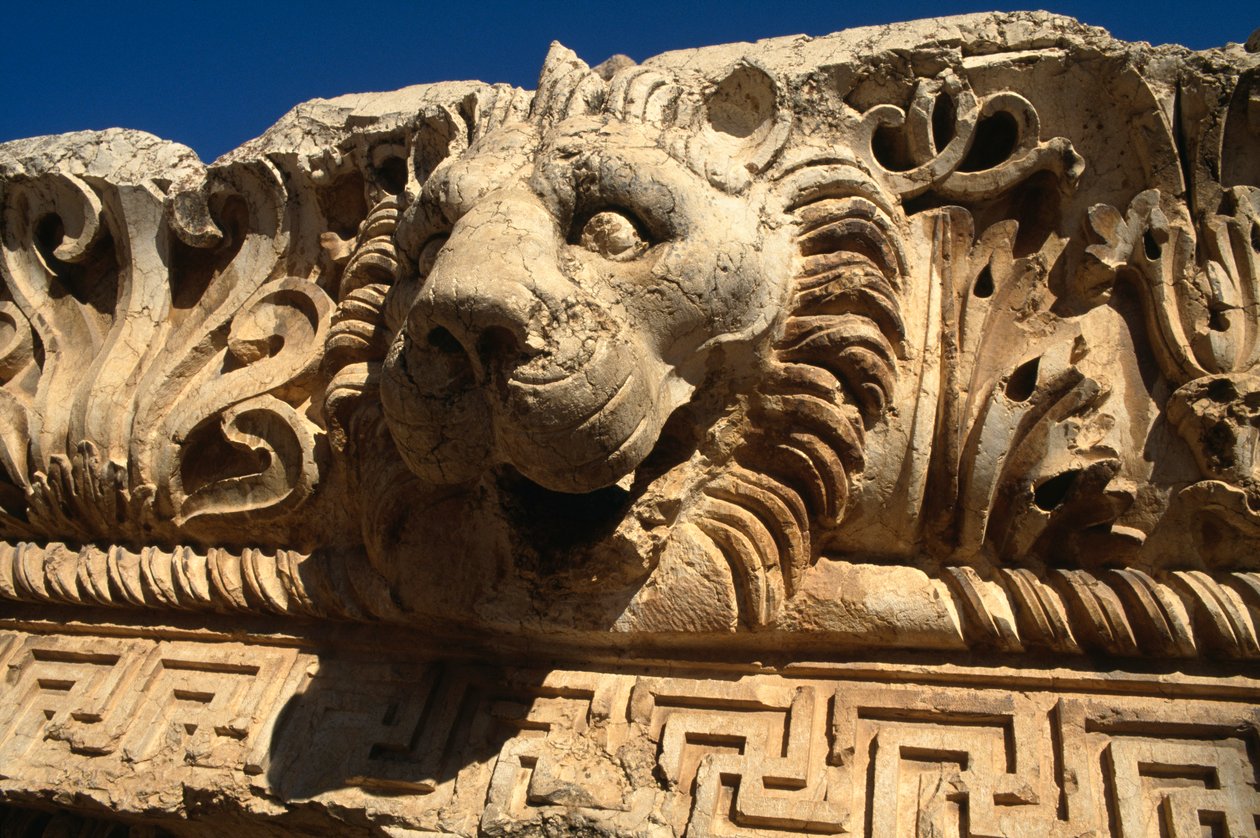 Jupiterin temppeli, entablature, korkea keisarillinen aika (27 eKr.-395 jKr.) tekijältä Roman Imperial Period