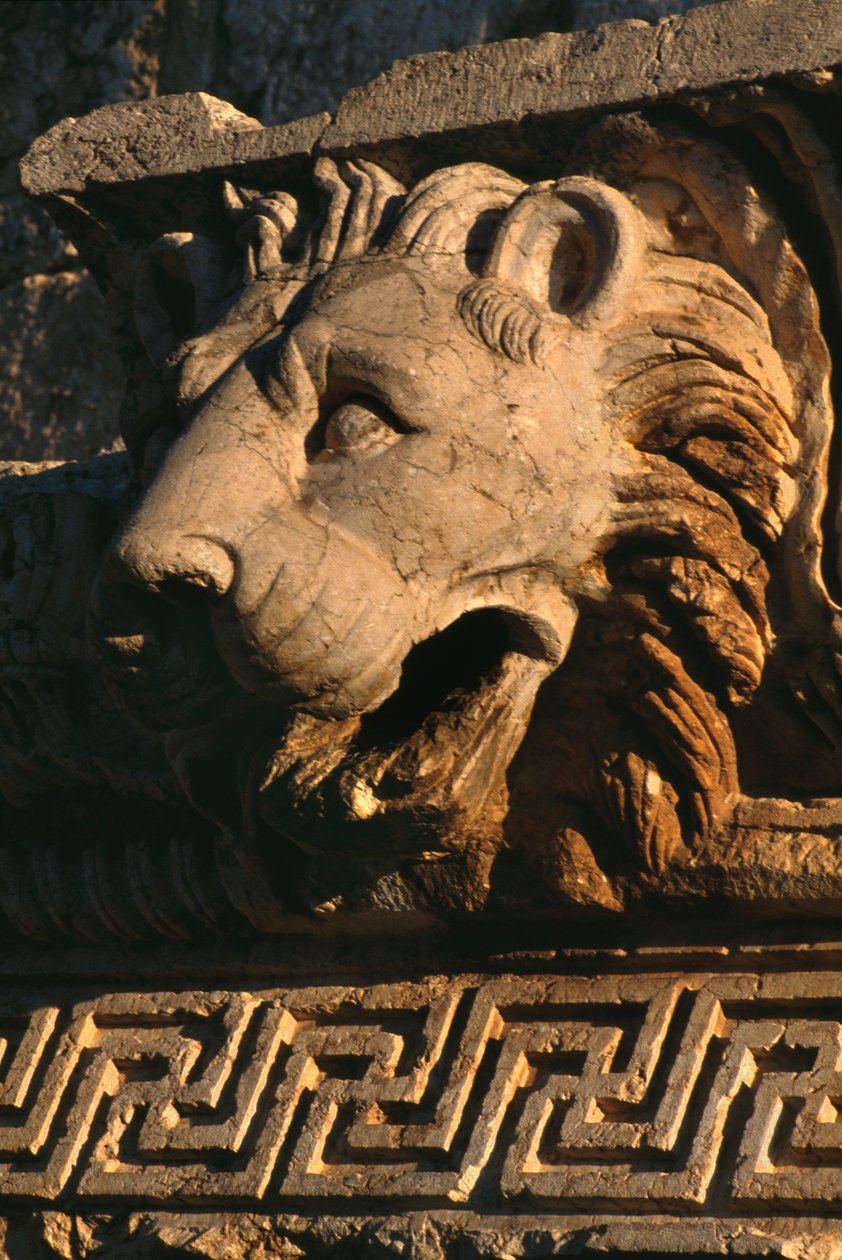 Jupiterin temppeli, entablature, korkea keisarillinen aika (27 eKr.-395 jKr.) tekijältä Roman Imperial Period