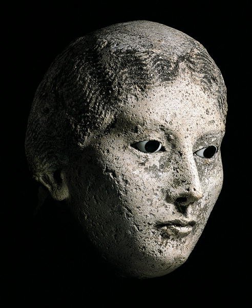 Malli naisen päästä, 2. tai 3. vuosisadalla jKr (kipsi) (katso myös 270971, 270973-974) tekijältä Roman Period Egyptian