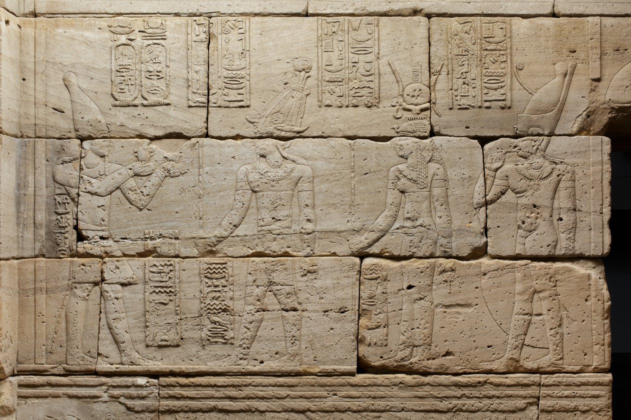 Reliefi Dendurin temppelistä, noin 10 eaa. (aeolian sandstone). tekijältä Roman Period Egyptian