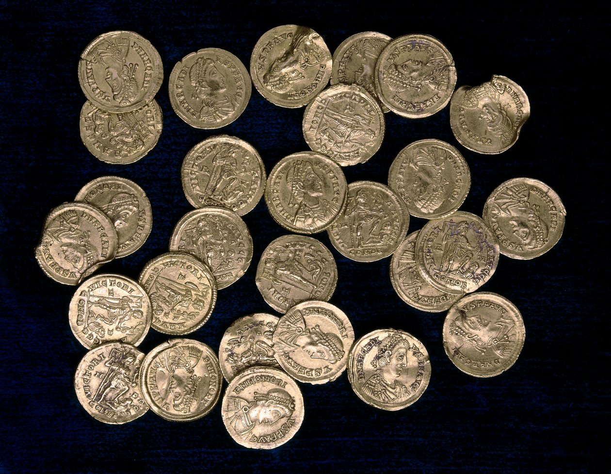 28 kolikkoa Länsi-Rooman keisarin Flavius Honoriusin (384-423) ja Itä-Rooman keisarin Flavius Arcadiuksen (377/378-408) ajalta, 4. ja 5. vuosisadalta (kolikko) tekijältä Roman Roman