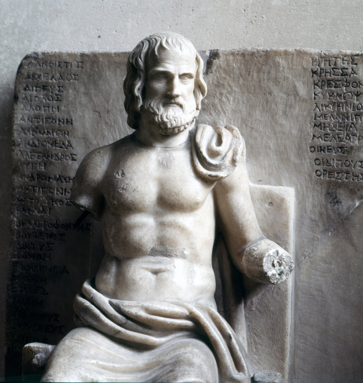 Euripides, kreikkalainen traaginen runoilija. (Roomalainen keisarillinen marmori) Louvre-museo, Pariisi. tekijältä Roman Roman