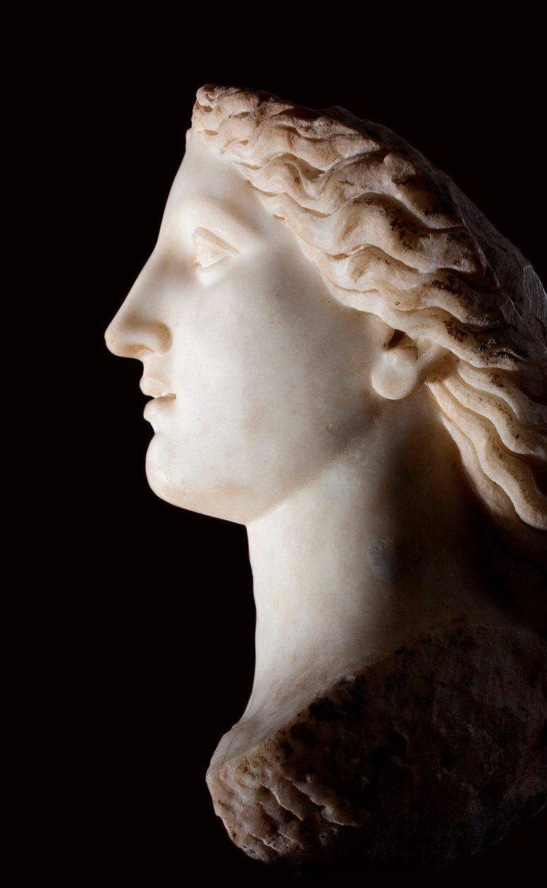 Jumalatar Junonin pää - Valkoinen marmoriveistos, roomalainen aika, Banasa (Marokko) - Musee d
