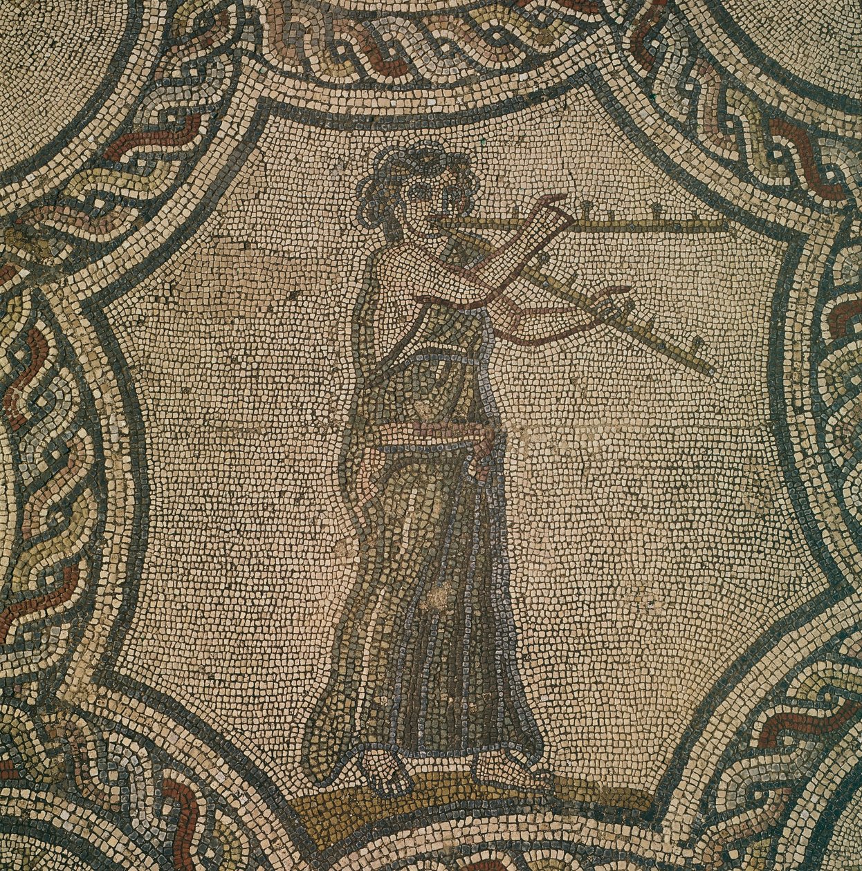 Mosaiikki, joka kuvaa naishuilusoittajaa Dionysoksen talosta, Volubilisista, Marokosta, roomalaisesta sivilisaatiosta, tekijältä Roman Roman
