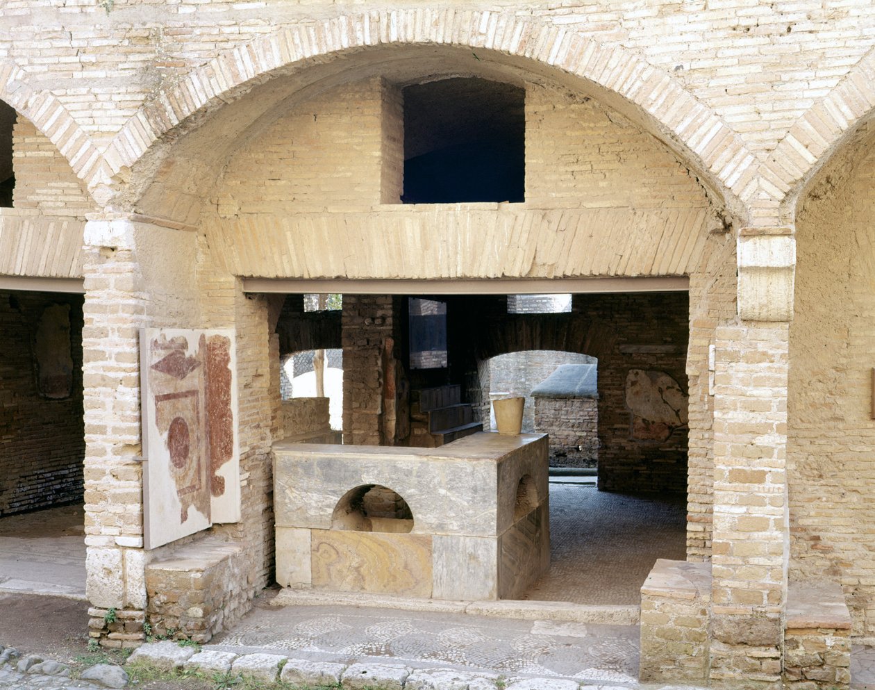 Loput roomalaisista kylpylöistä Ostiassa (Ostia). tekijältä Roman Roman