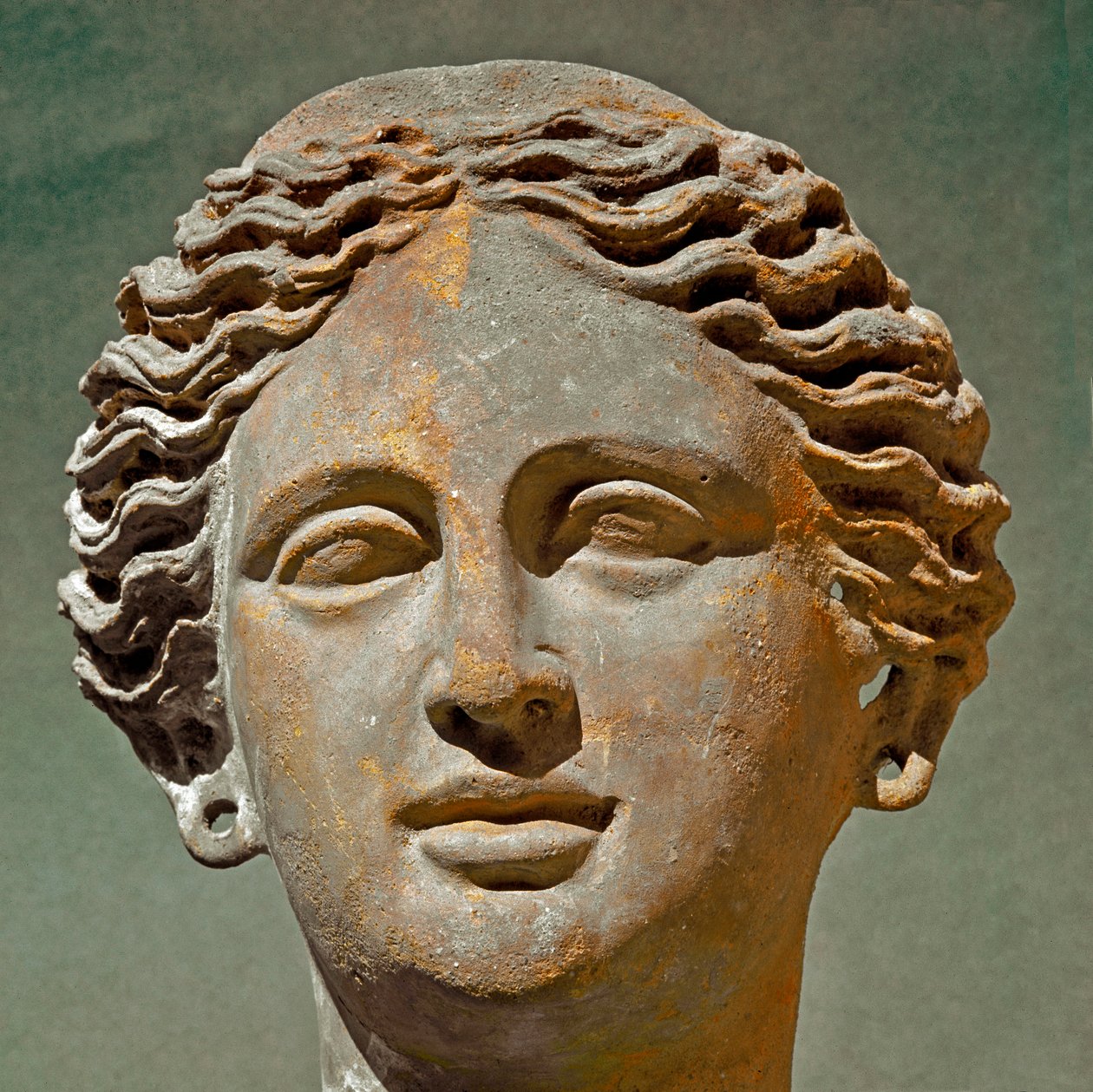 Roomalainen taide: naisen muotokuva. Terrakottaveistos republikaanien aikakaudelta. 6.-1. vuosisadalla eKr. Cagliari, Kansallinen arkeologinen museo, Sardinia Italia tekijältä Roman Roman