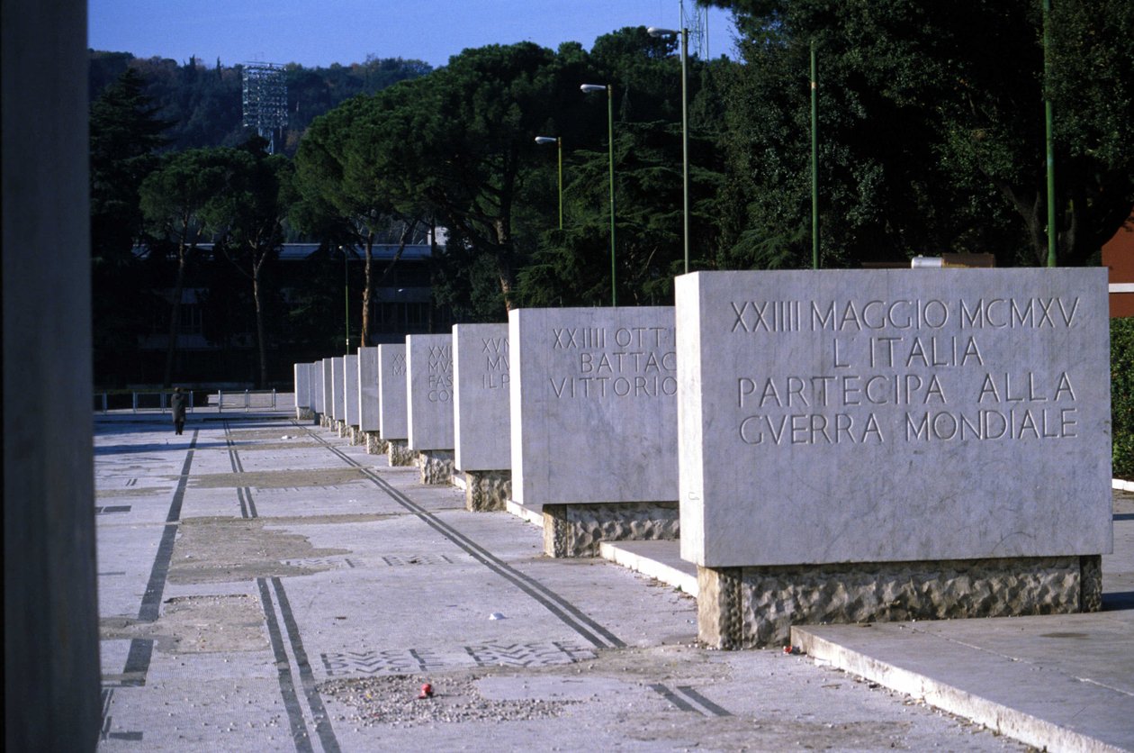 Rooma, Foro italico. Kunniakuja. Jokaisessa kivessä on voitosta muistuttava kirjoitus. tekijältä Roman Roman