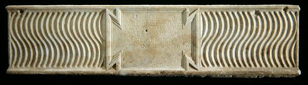 Sarkofagi, 2.-3. vuosisadan loppu jKr. (marmori) (katso myös 241411) tekijältä Roman Roman