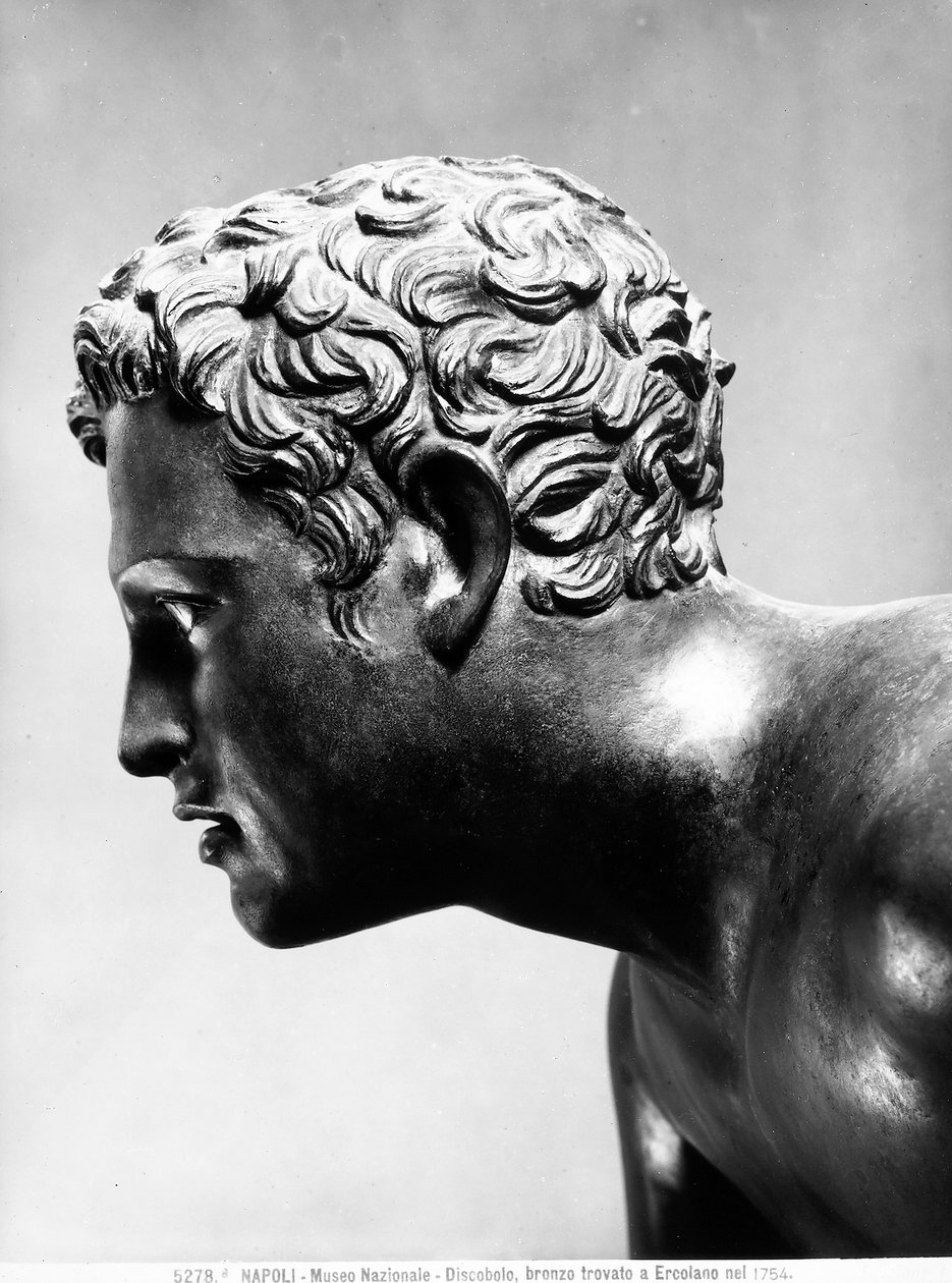 Discoboluksen kullatut pronssiset kasvot tekijältä Roman Roman