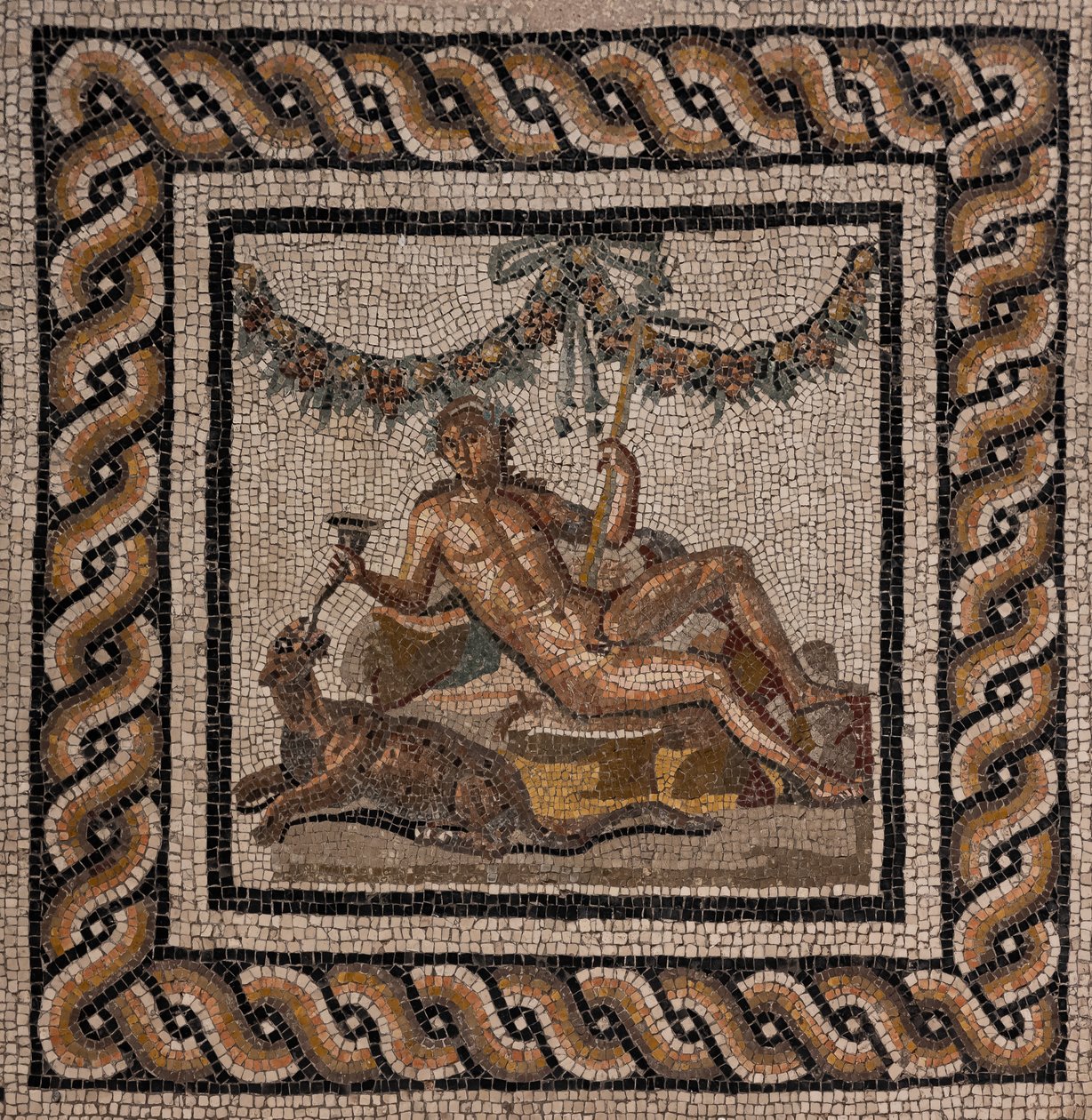 Dionysoksen talo, yksi Ortaglian roomalaisista douksista: yksityiskohta Dionysosta ja pantteria edustavasta mosaiikkilattiasta (mosaiikki) tekijältä Roman Roman