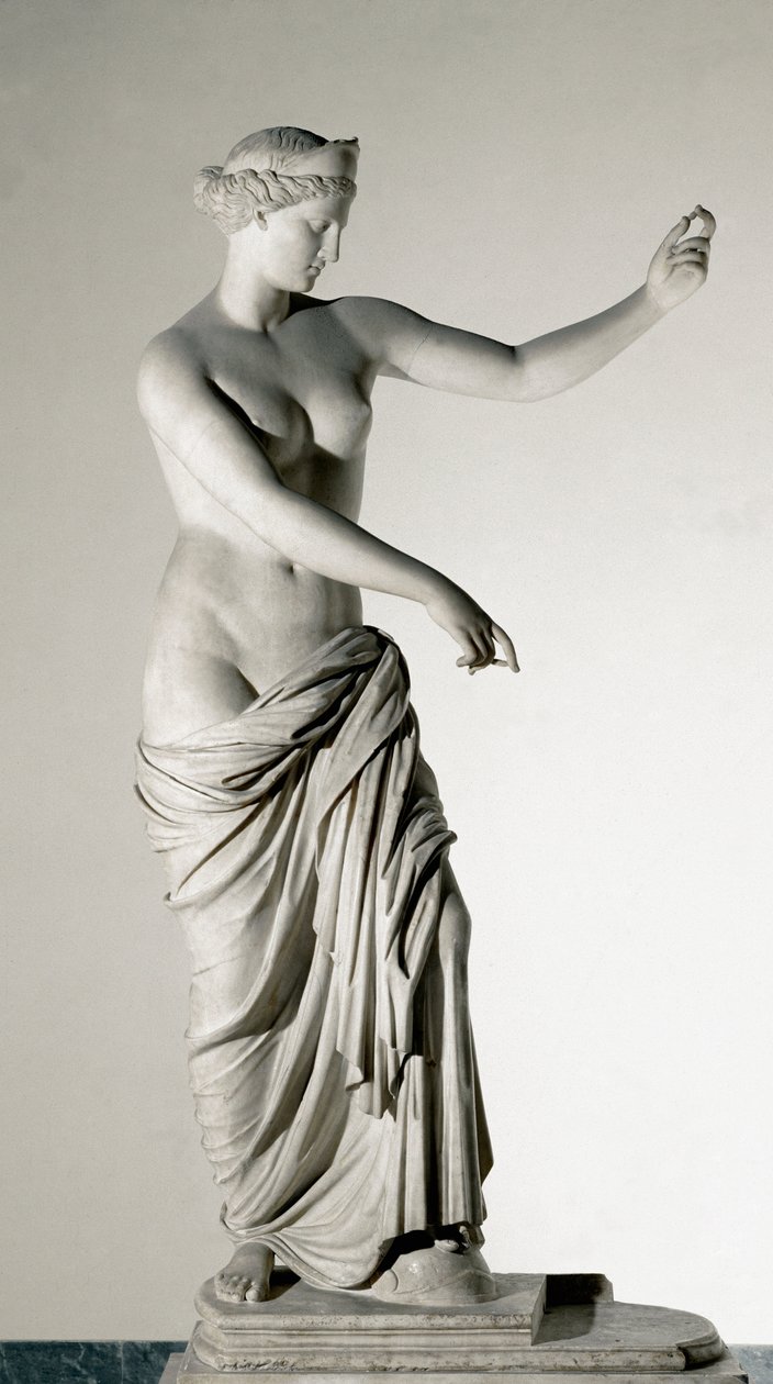 Venus Capuasta peilillä (marmoriveistos kreikkalaisen alkuperäisen mukaan 4.-3. vuosisadalta eKr.) tekijältä Roman Roman