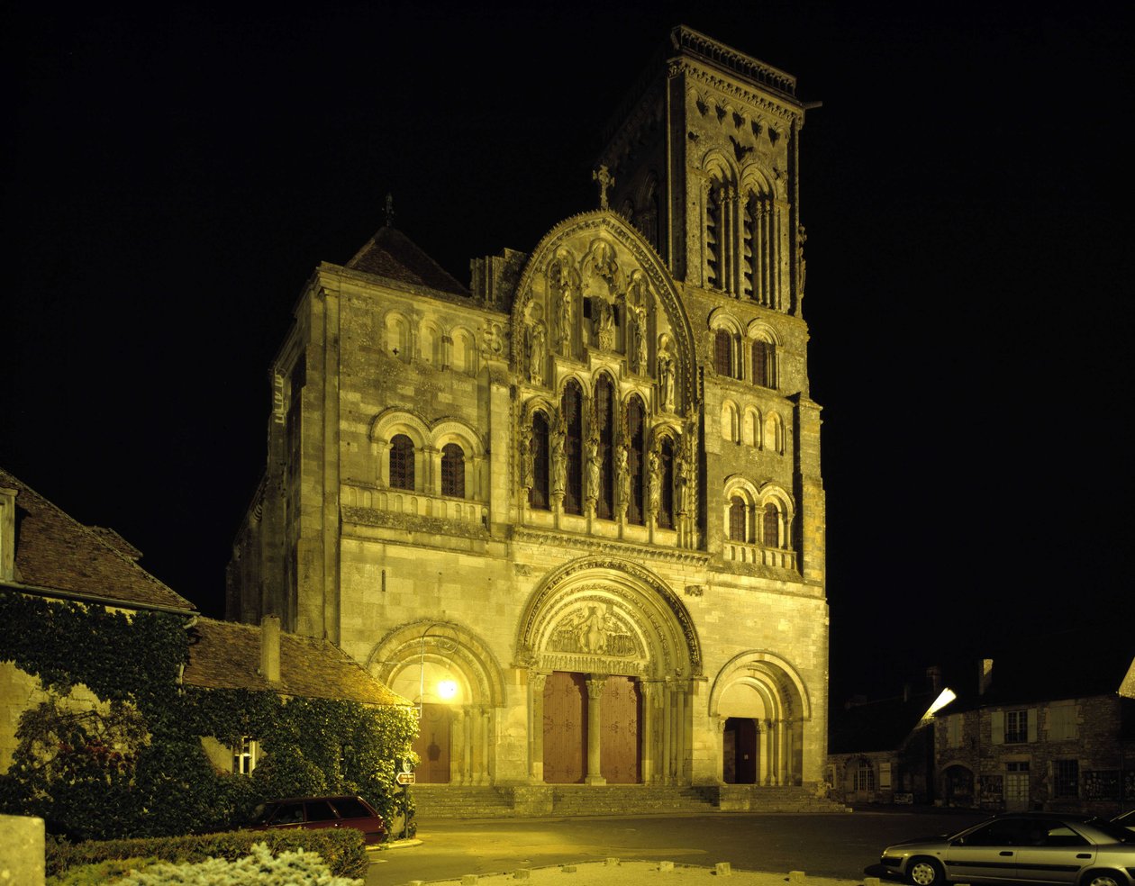 Vezelayn katedraali (Yonne 89). tekijältä Romanesque