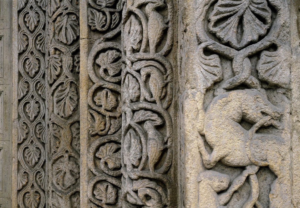 Basilikan julkisivun koristeelliset yksityiskohdat, 1100-luvun alku (relief) tekijältä Romanesque
