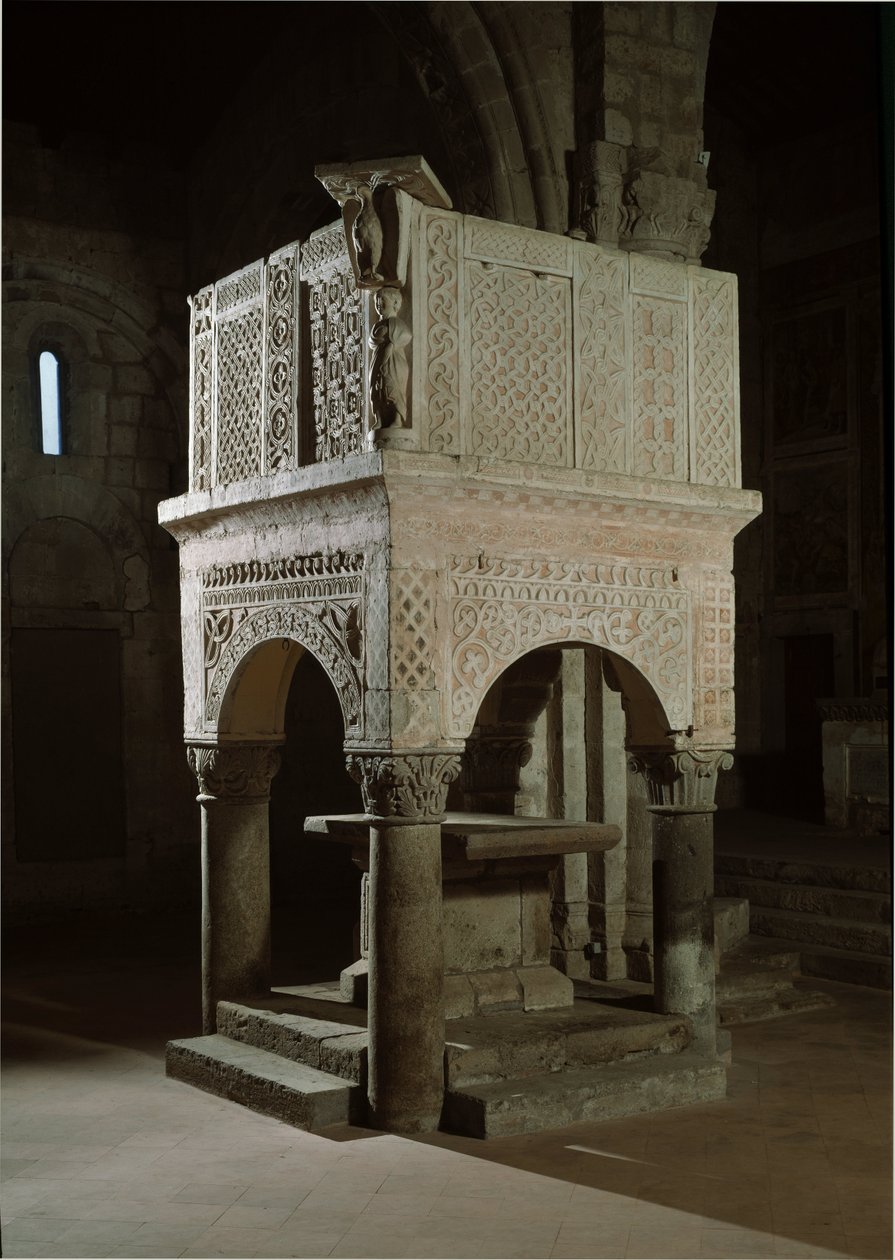 Romaaninen taide: marmorilla ja reliefeillä koristeltu kirkon saarnatuoli, st Maria maggioren kirkko (Toscania, Italia) tekijältä Romanesque
