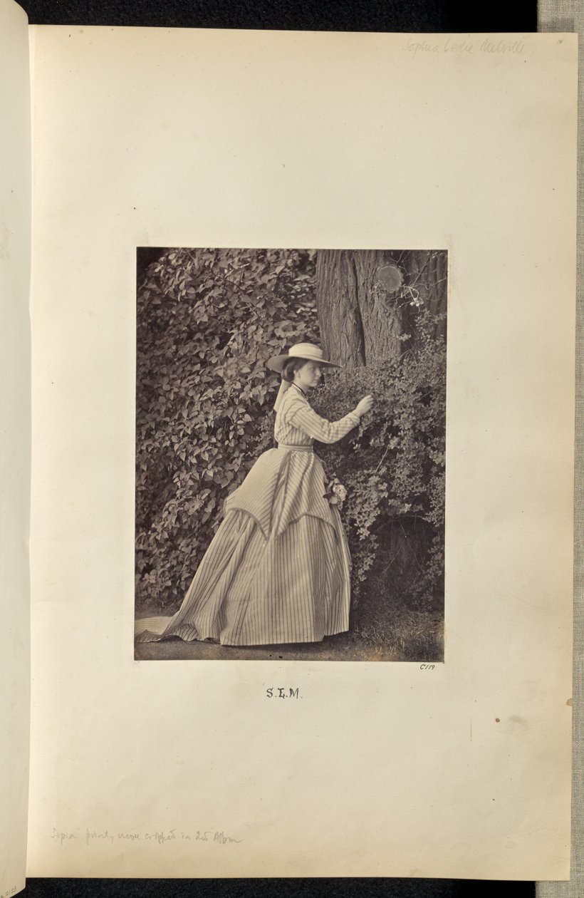 Sophia Leslie-Melville tekijältä Ronald Ruthven Leslie Melville