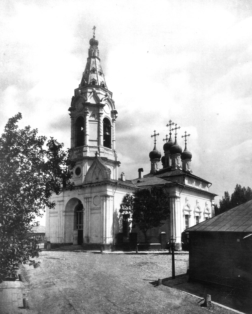Marian ilmestyksen kirkko rannoilla, lähellä Plyushchikhaa, Moskova tekijältä Russian Photographer