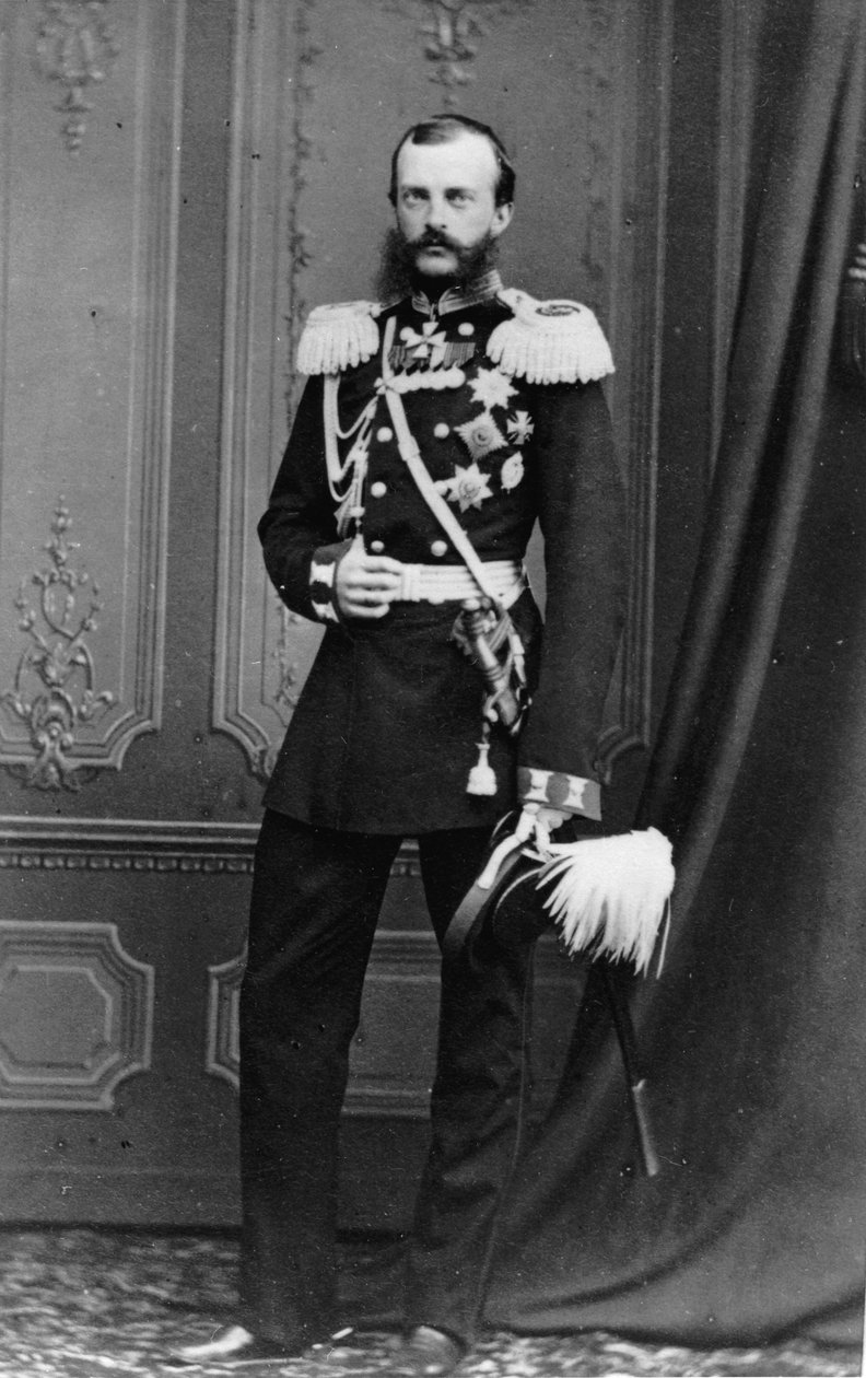 Venäjän suurherttua Mikael Nikolajevitšin muotokuva, E. Westly und Co.:n studiosta. tekijältä Russian Photographer