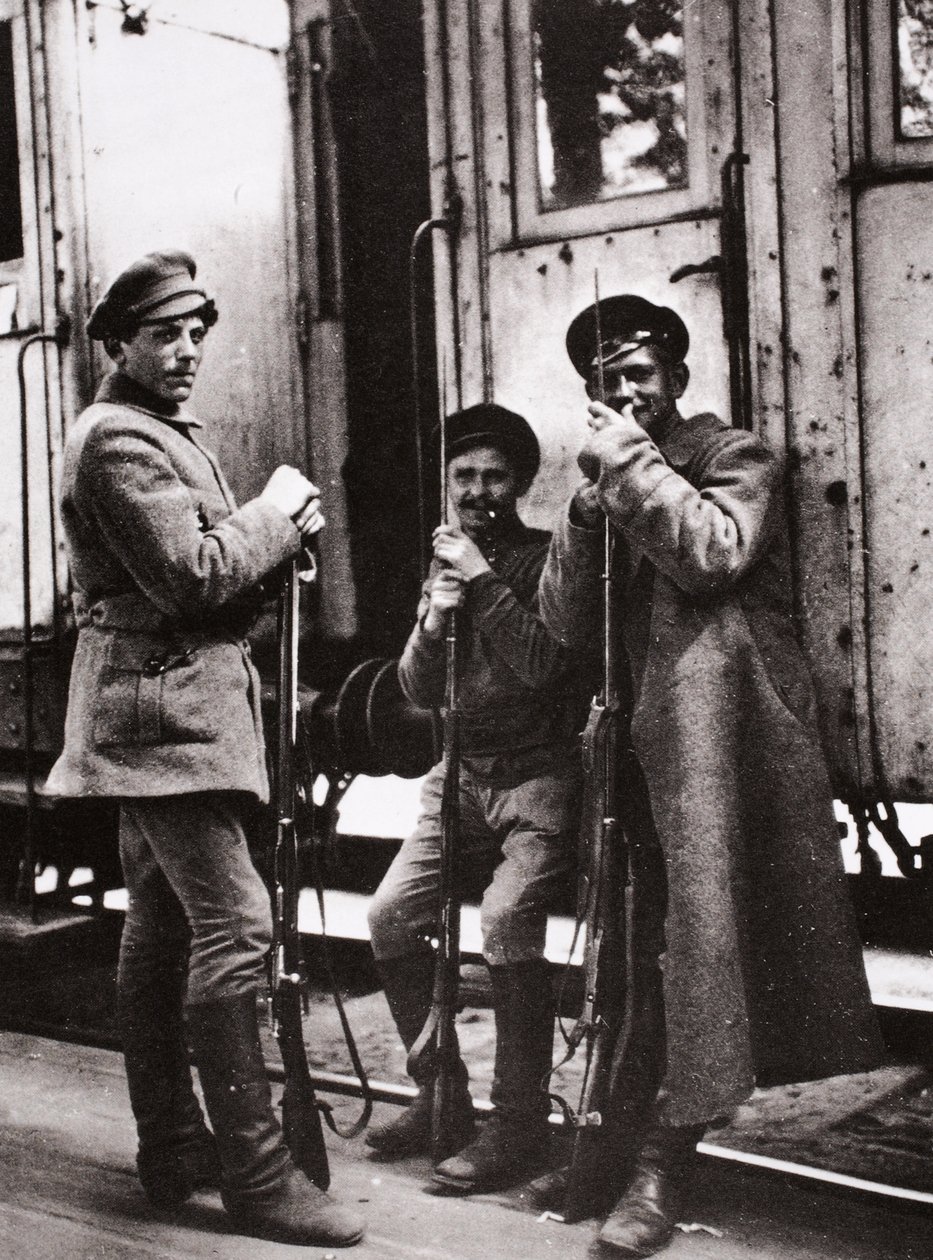 Nuoret punakaartit (seepiakuva) tekijältä Russian Photographer