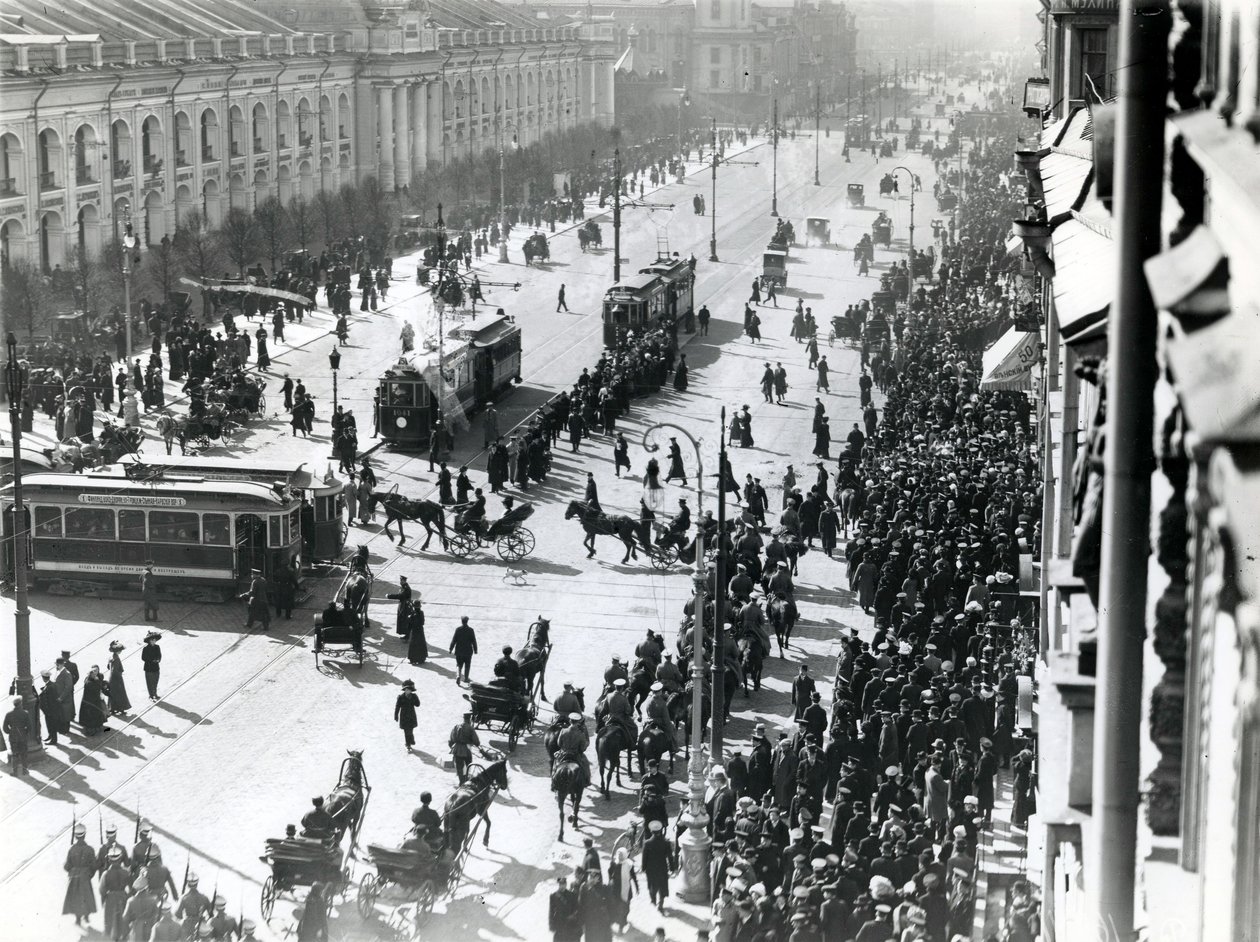 Mielenosoitus Pietarissa Siperian Lenan joukkomurhaa vastaan huhtikuussa 1912 tekijältä Russian Photographer