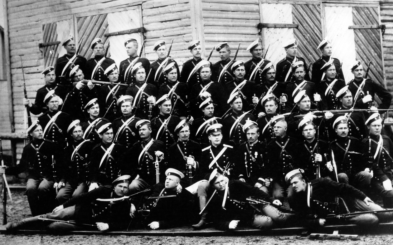 Kotitalouksien ratsuväen yksikköön värvätyt kornettinsa, kreivi A.A. Ignatjev, n. 1899 tekijältä Russian Photographer