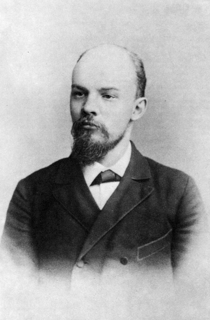 V. I. Uljanov, Pietari tekijältä Russian Photographer