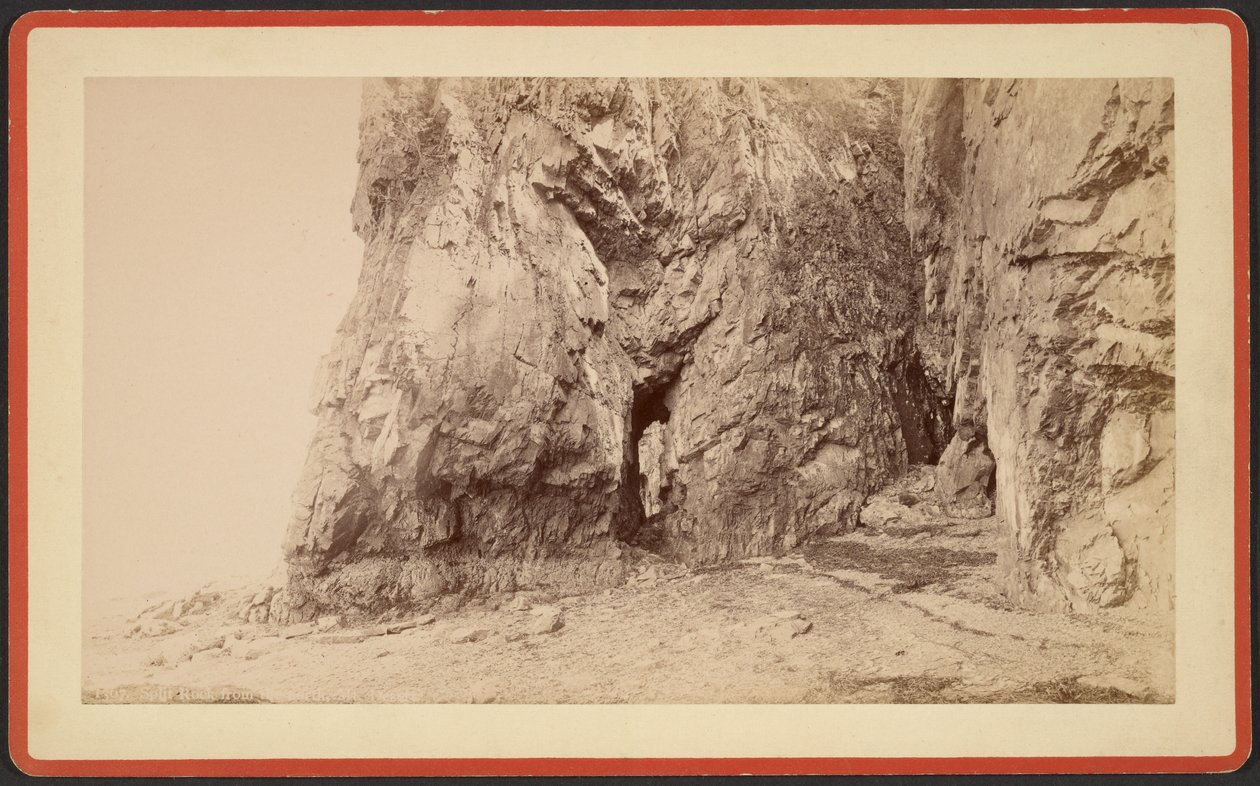 Split Rock pohjoisesta, Mt. Desert. tekijältä S.R. Stoddard