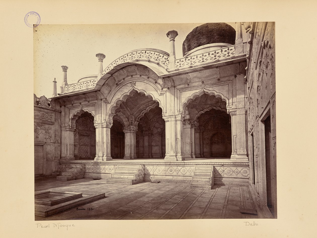 Delhi; palatsi, Motee Musjid (Helmimoskeija) tekijältä Samuel Bourne