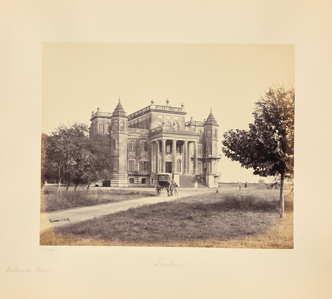 Lucknow; Dilkusha Palace tekijältä Samuel Bourne