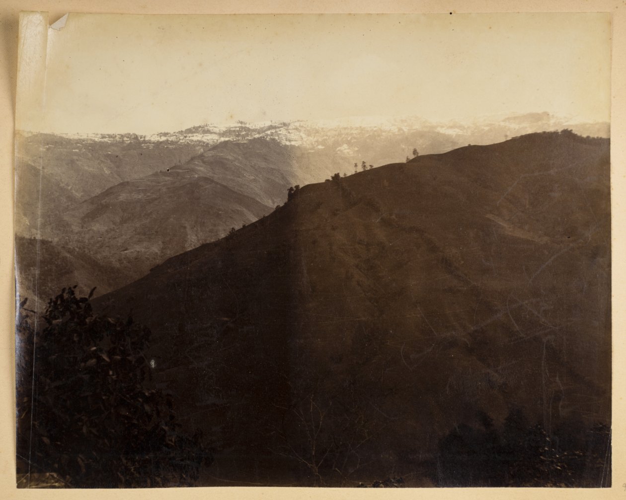 Vuoristomaisema Darjeelingissa,  