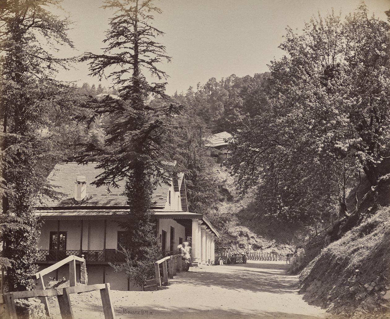 Simla. The Mall lähellä Combermeren siltaa tekijältä Samuel Bourne