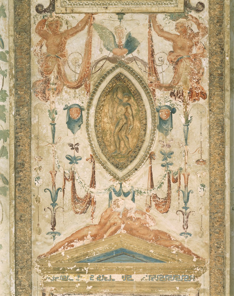 Pilasteri groteskilla koristeilla tekijältä Sanzio of Urbino (workshop) Raphael
